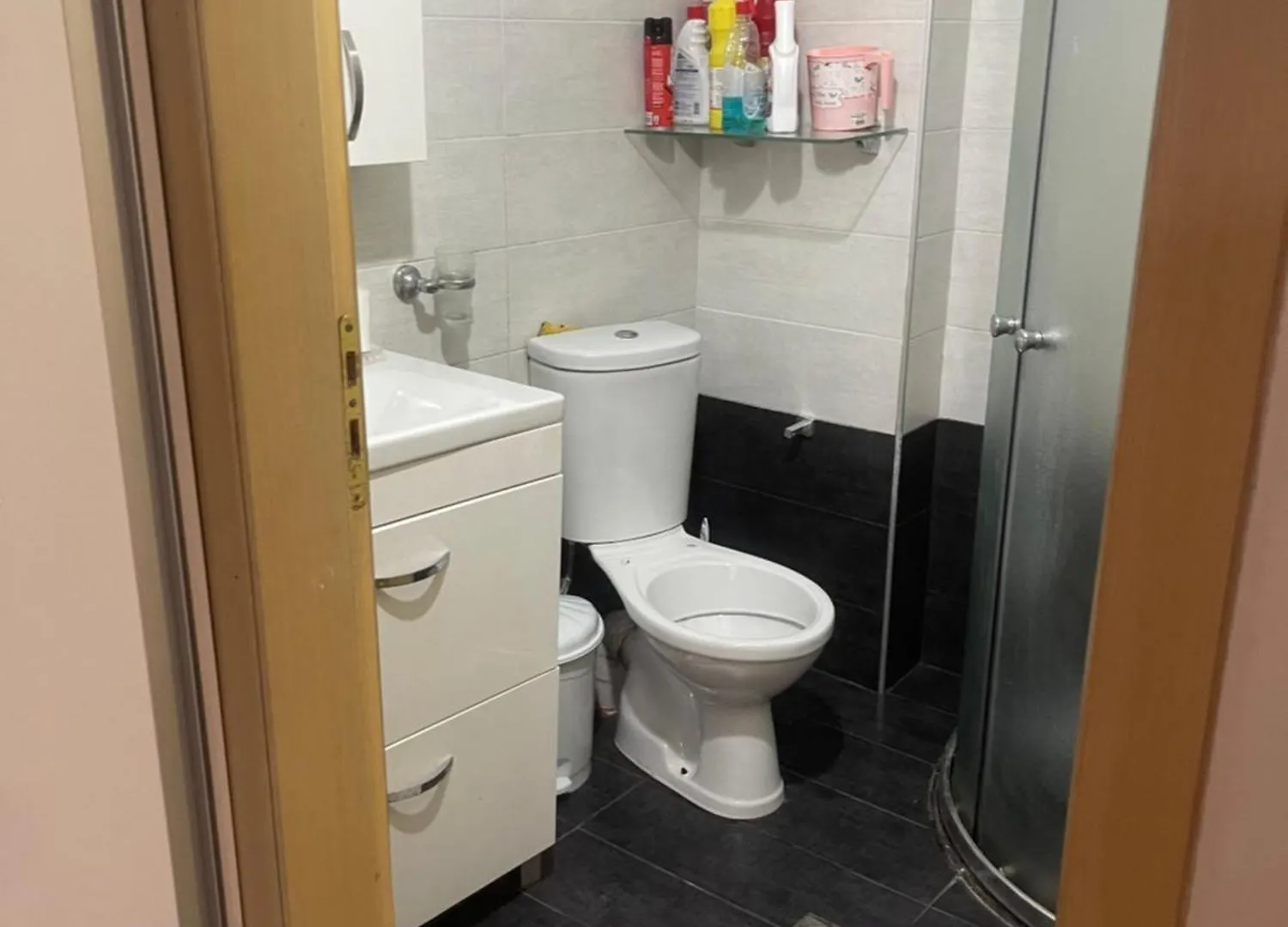 Ludi Apartment Gjirokaster 0*,